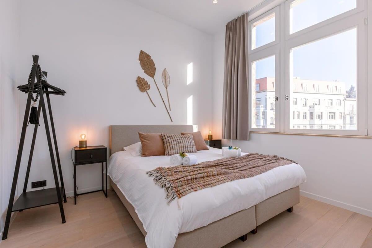 Luxurious Apartment In Town House Near The Beach Бланкенберге Екстериор снимка