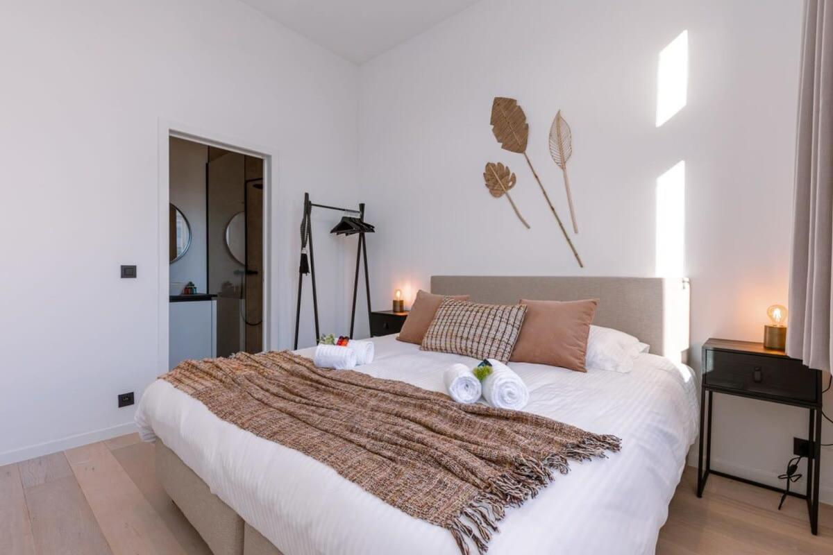 Luxurious Apartment In Town House Near The Beach Бланкенберге Екстериор снимка