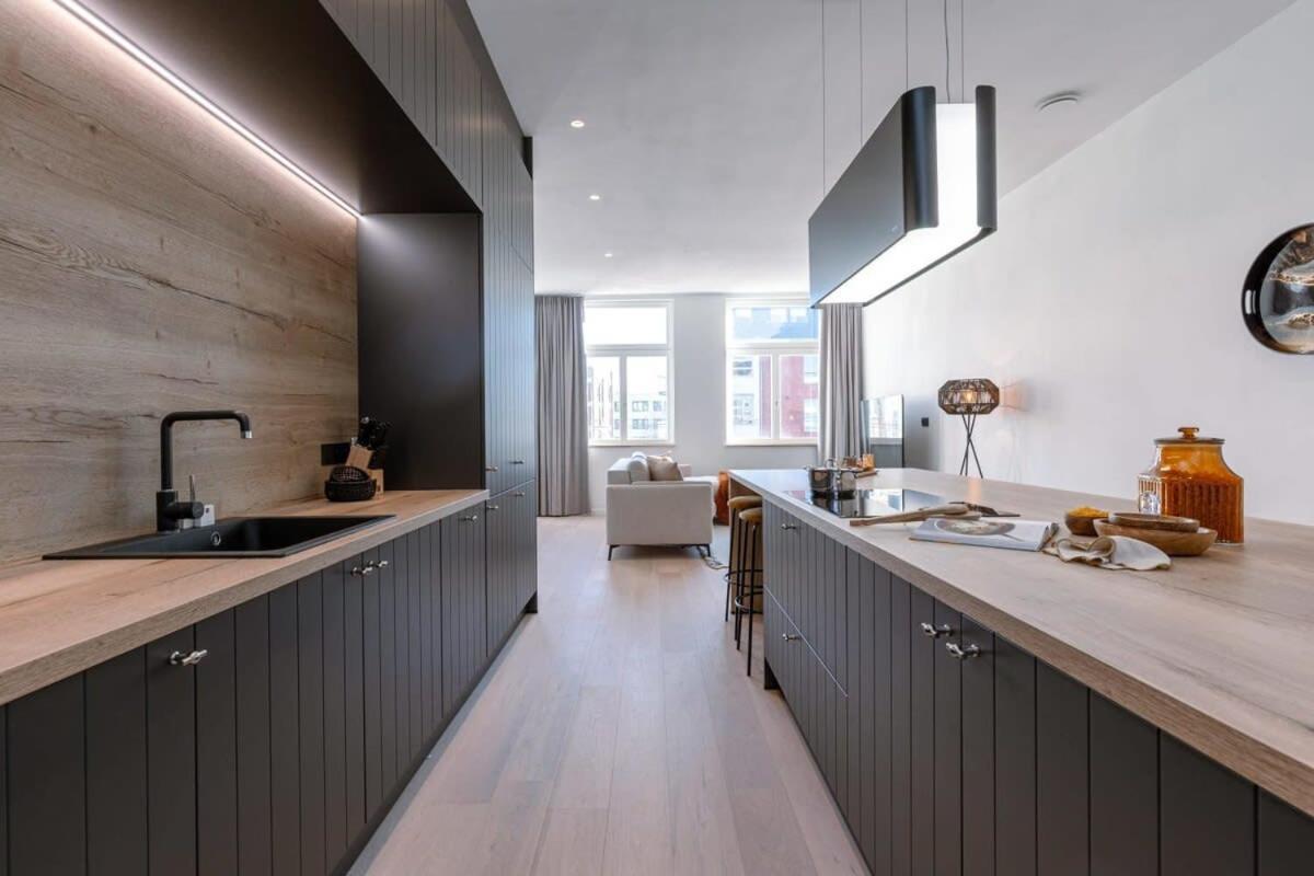 Luxurious Apartment In Town House Near The Beach Бланкенберге Екстериор снимка