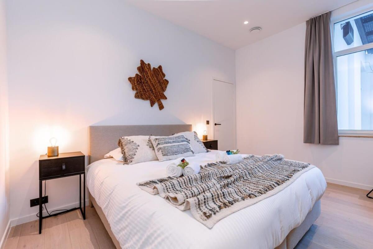 Luxurious Apartment In Town House Near The Beach Бланкенберге Екстериор снимка